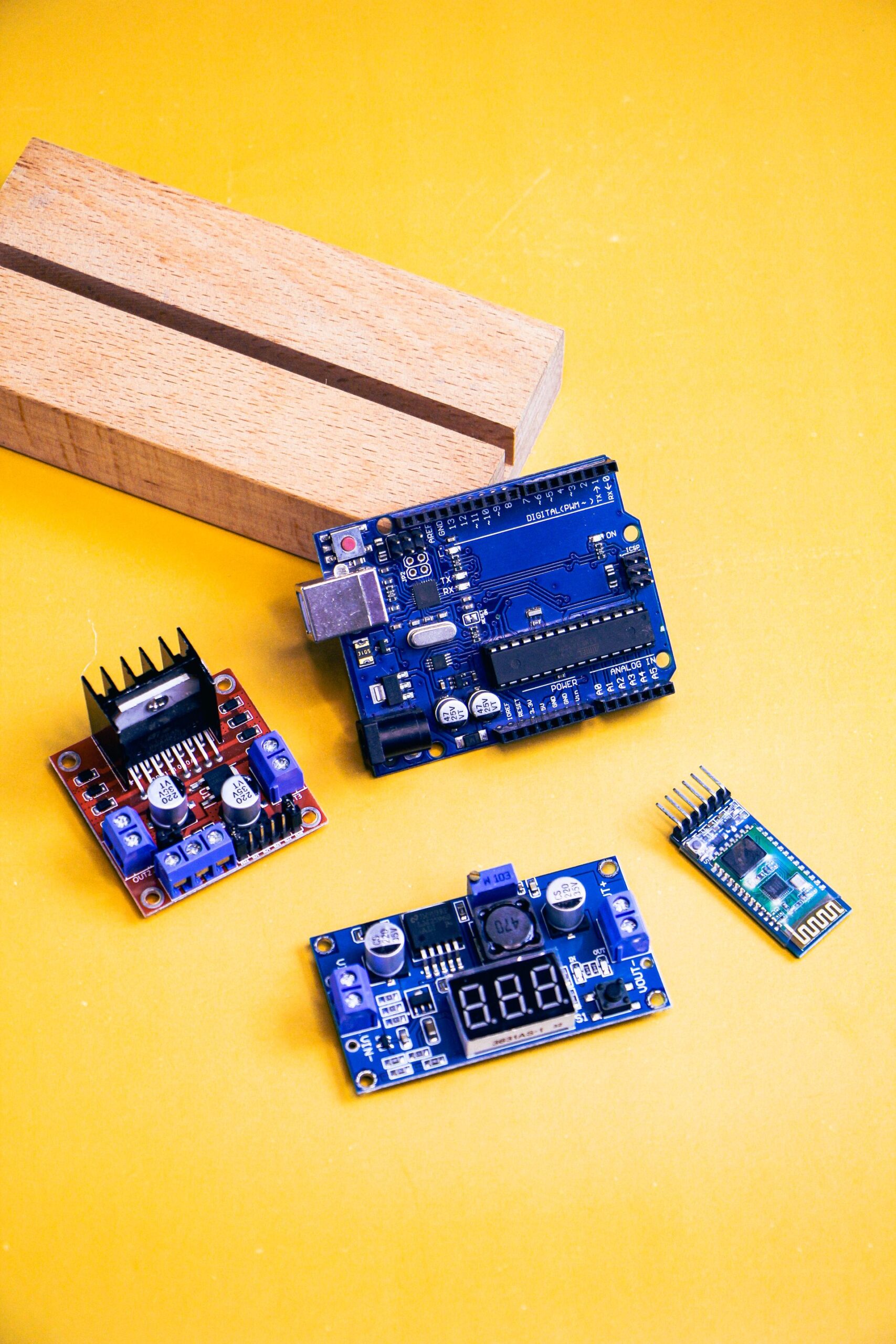 Logger board with cellular antenna